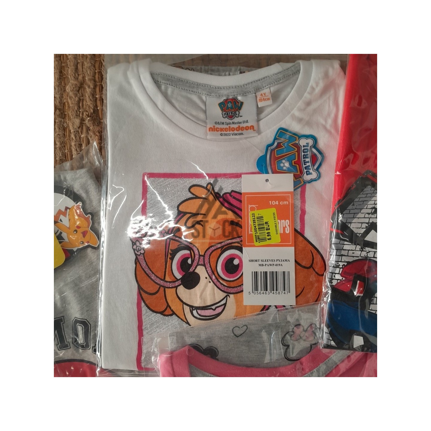 TEXTILE ENFANT - LICENCE - 38 pièces