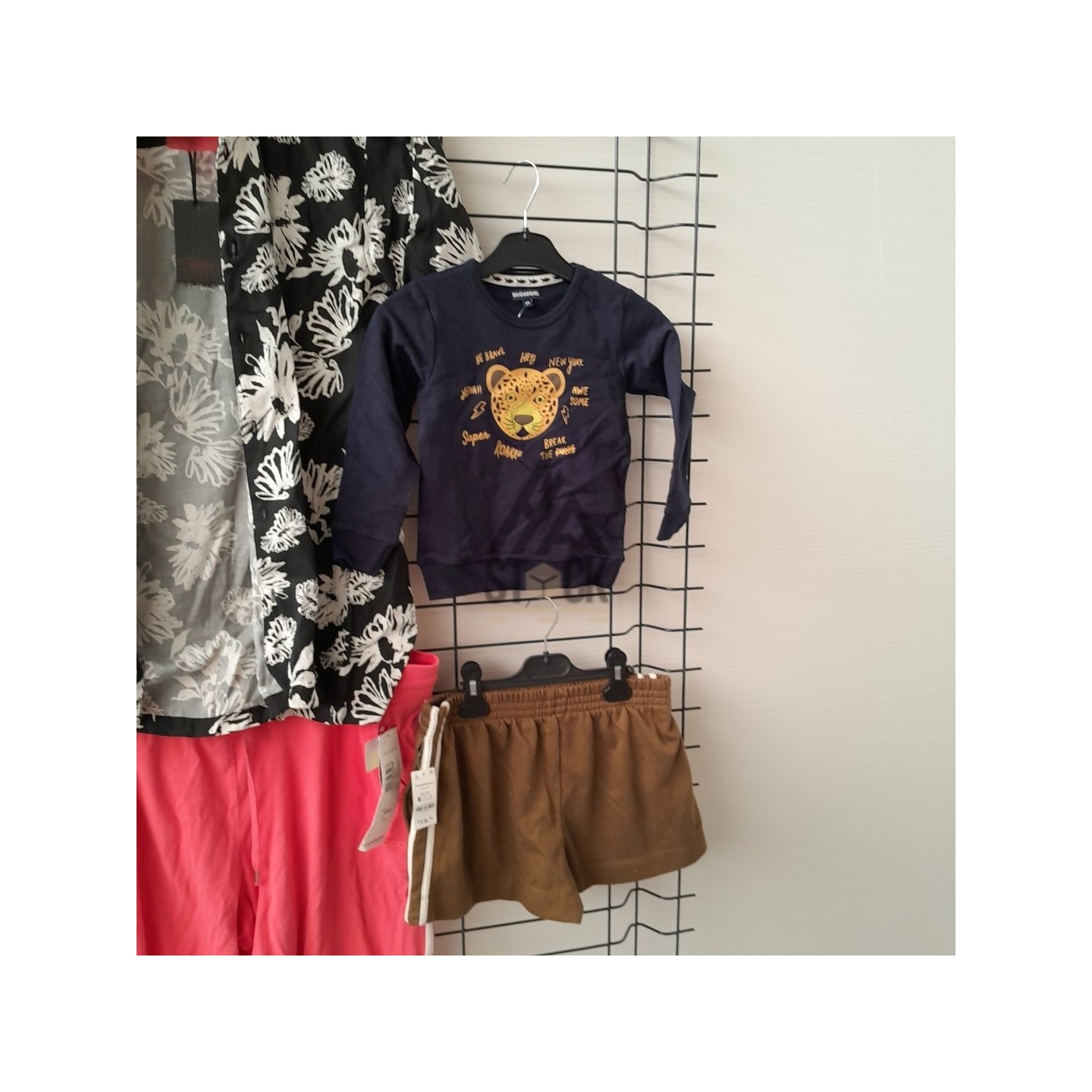 TEXTILE - 300 pièces