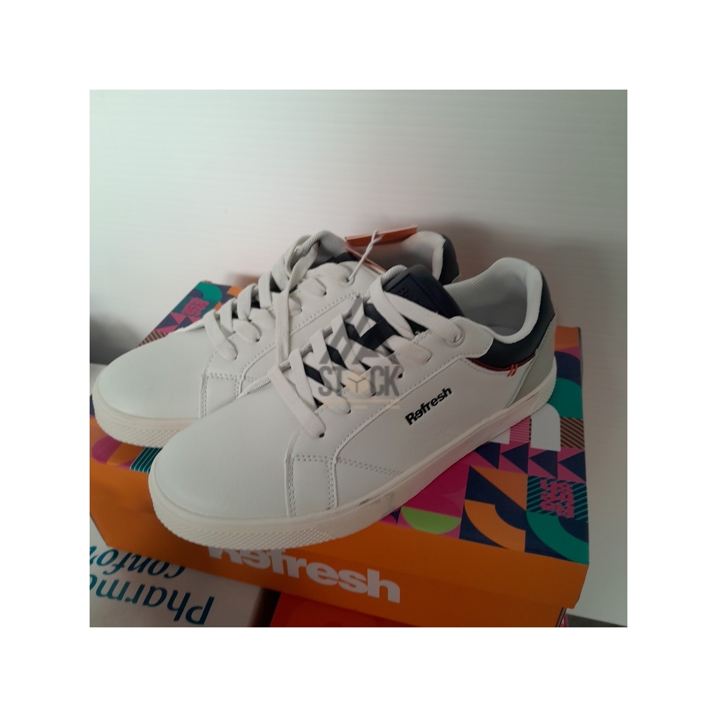 CHAUSSURE en boite  - 20 paires