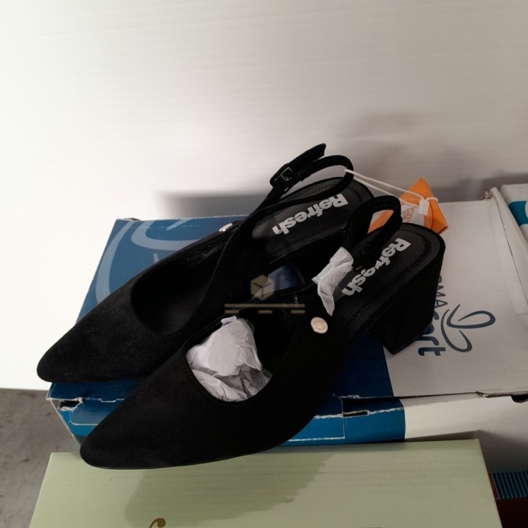 CHAUSSURE en boite  - 20 paires