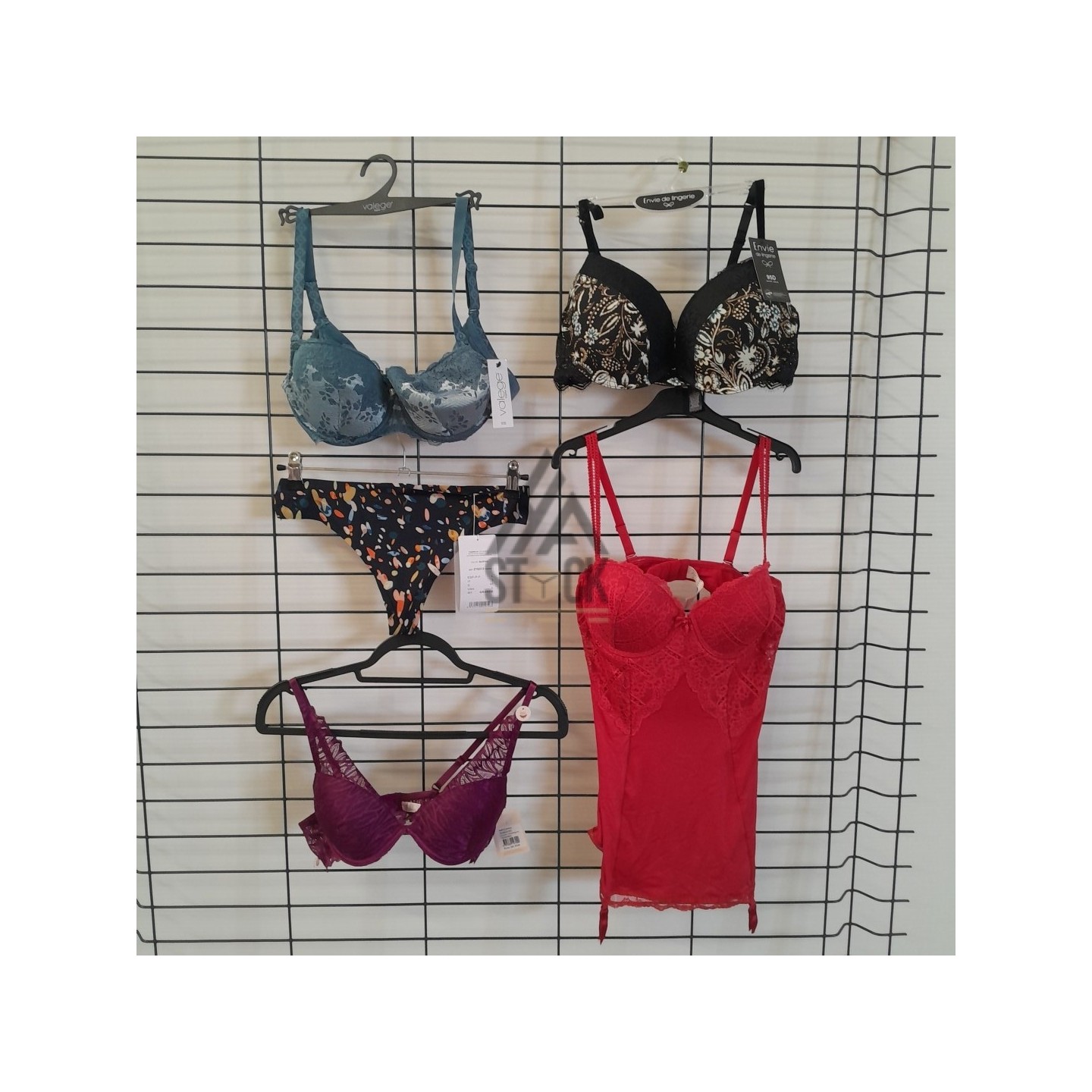 SOUS VETEMENTS DE MARQUE - 50 pièces