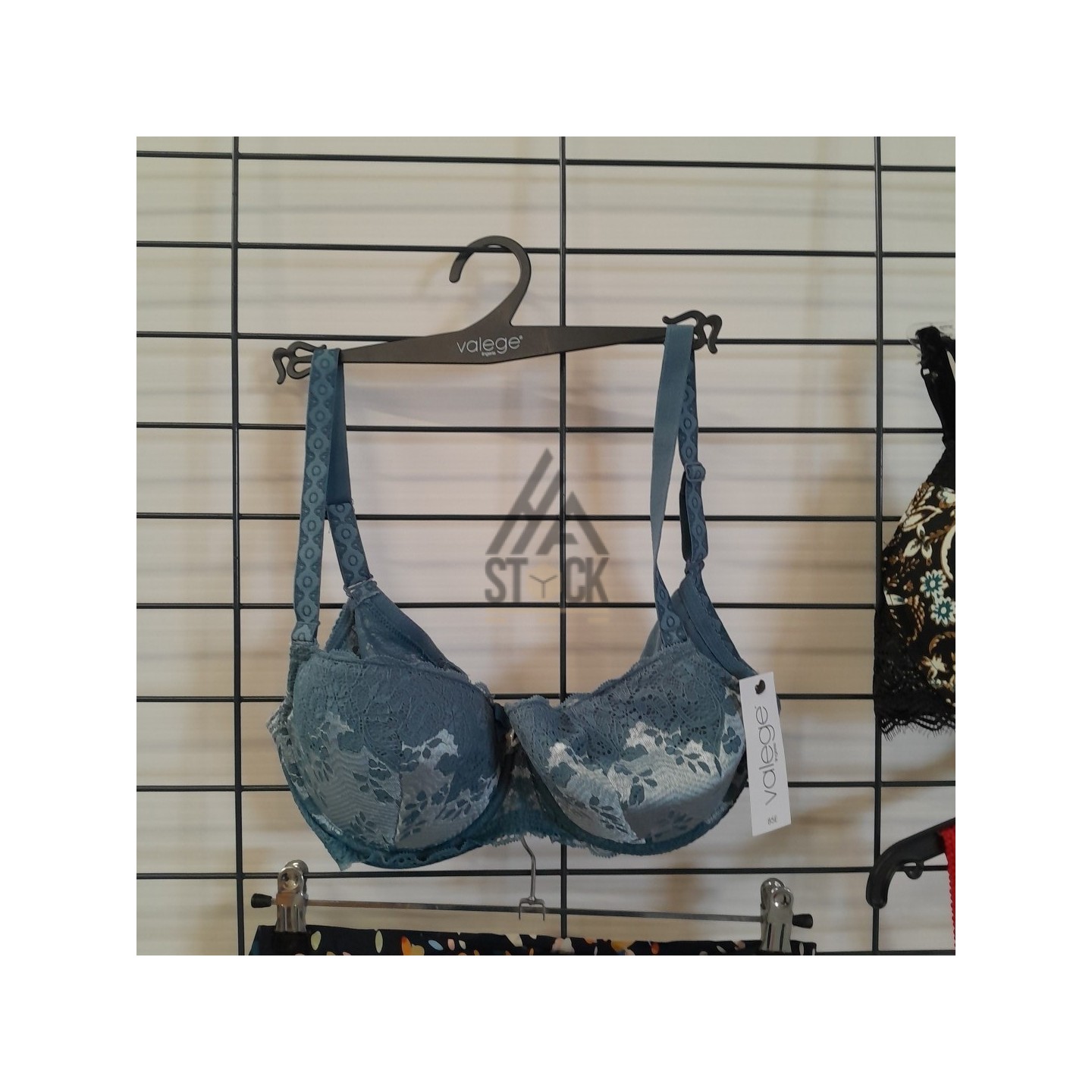 SOUS VETEMENTS DE MARQUE - 50 pièces