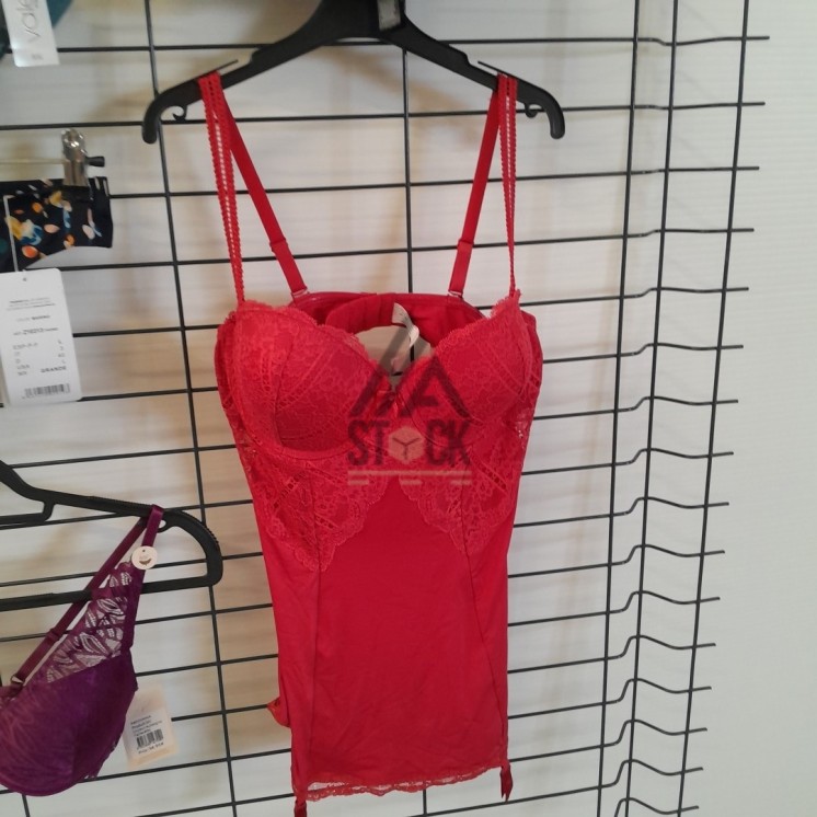 SOUS VETEMENTS DE MARQUE - 50 pièces