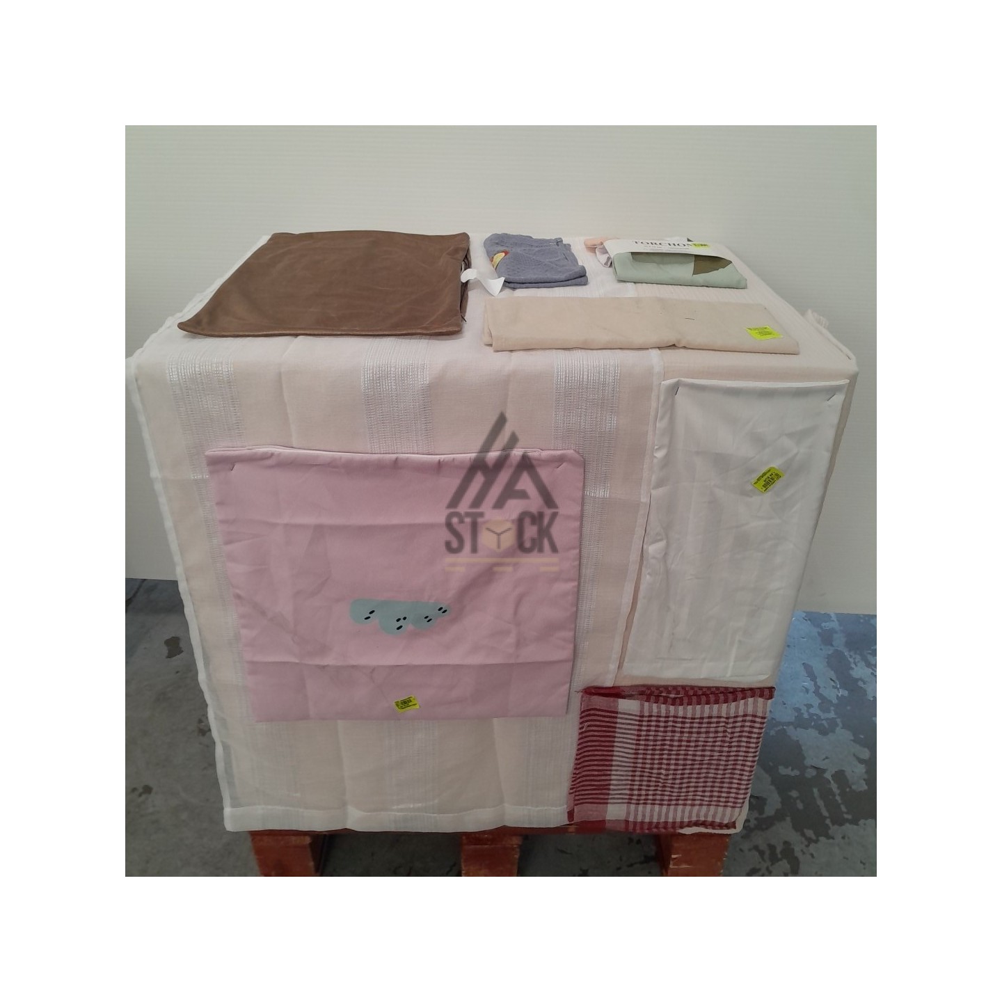 LINGE DE MAISON VRAC - 220 pièces