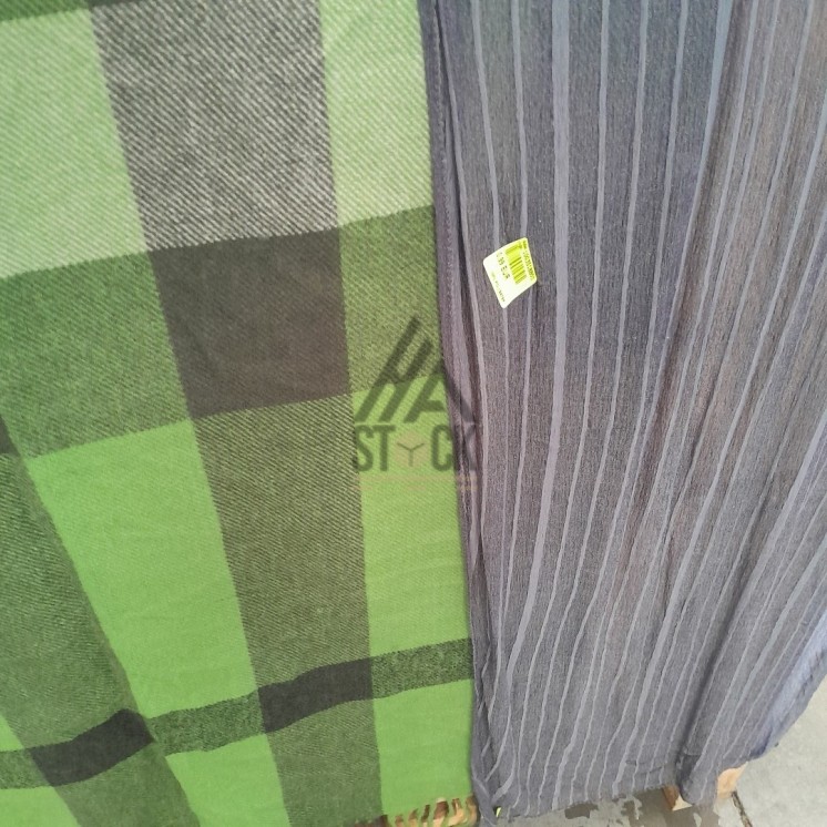 Article d'HIVER  -  300 pièces