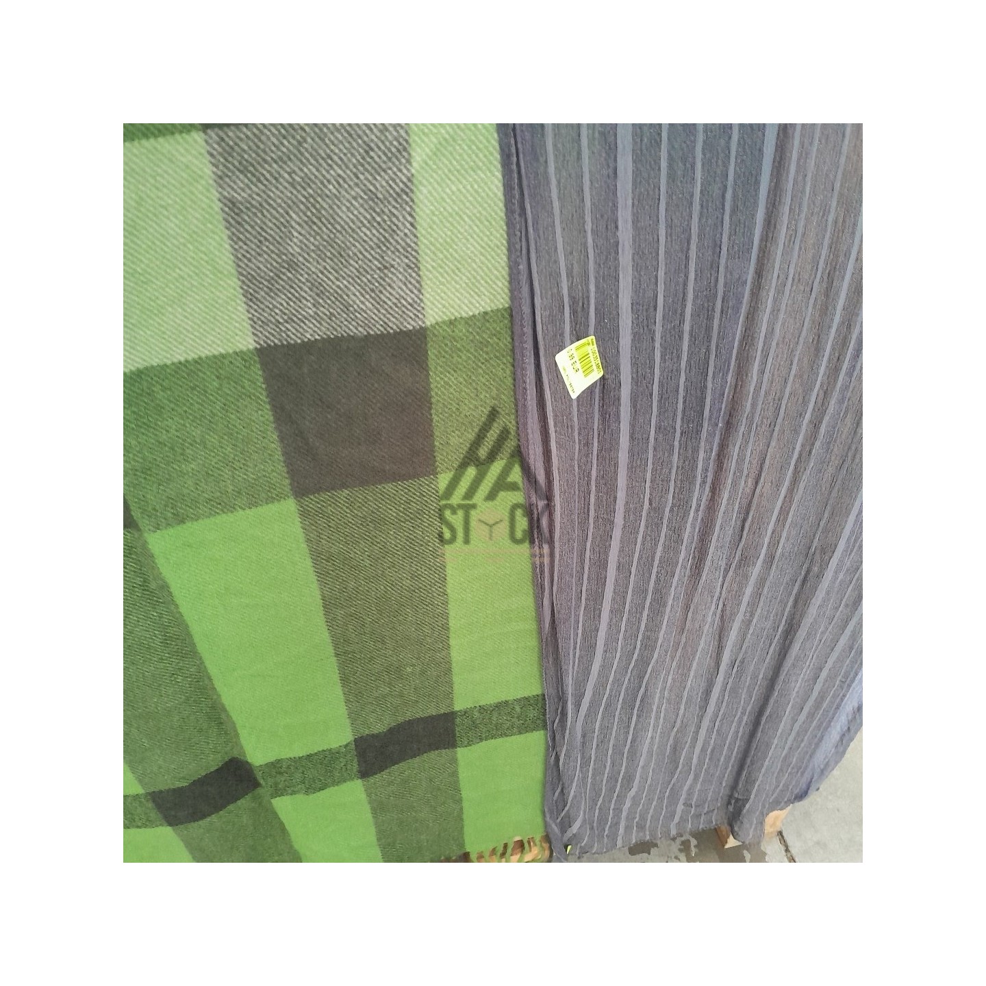 Article d'HIVER  -  300 pièces