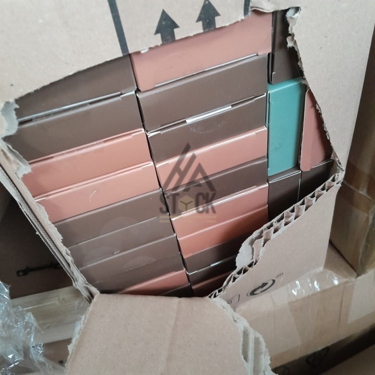 PALETTE A****N - A63