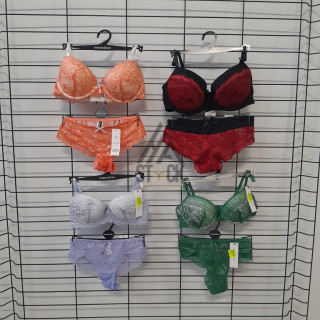 Sous vêtement MANOUKIAN - 50 pièces