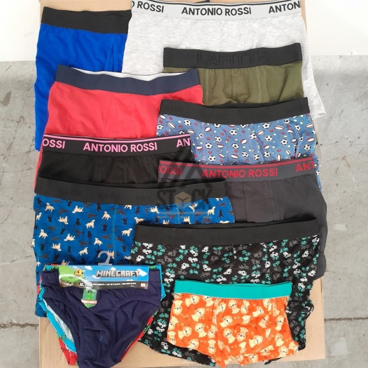 SOUS VETEMENTS HOMME - 150 pièces