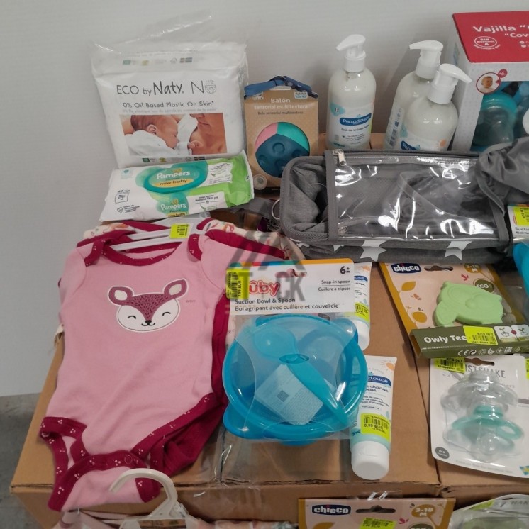 PUÉRICULTURE - 170 pièces