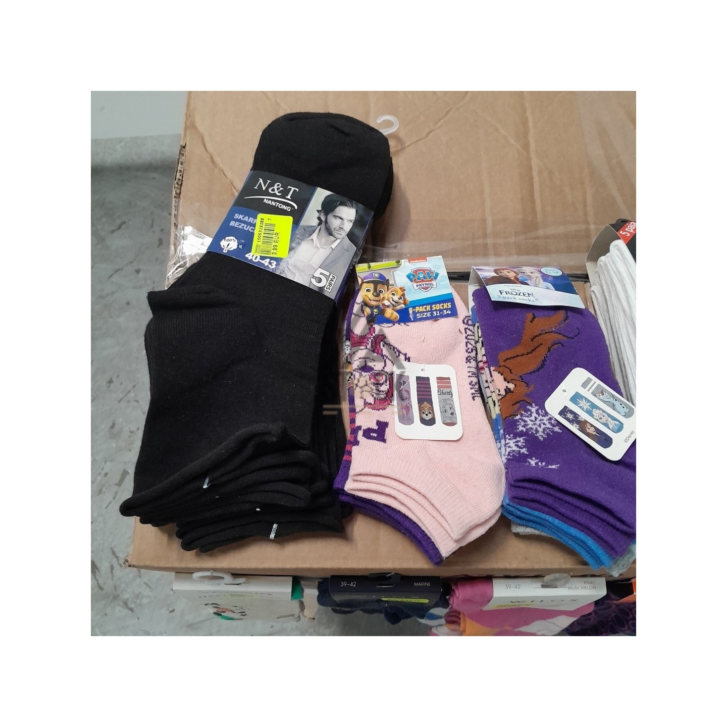 CHAUSSETTE - 300 paires