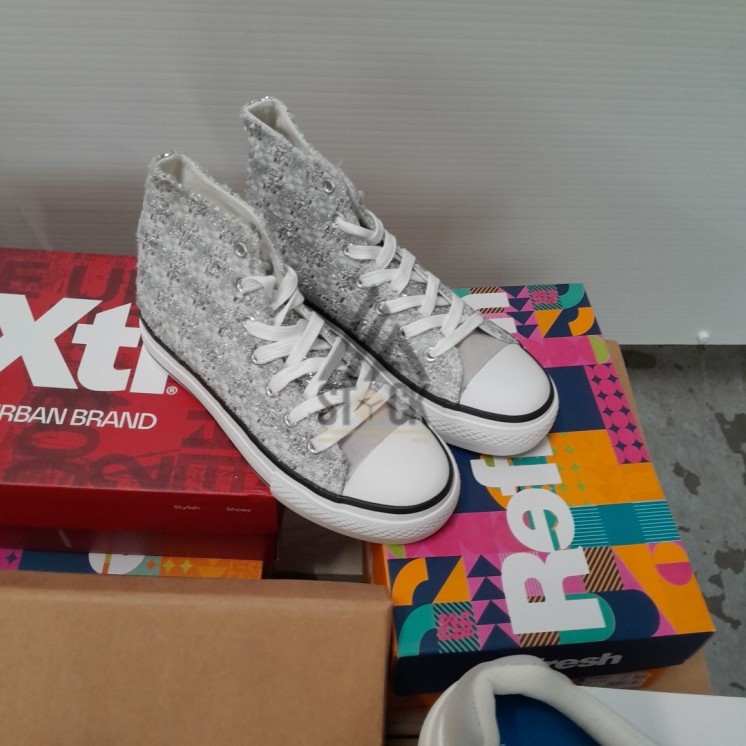 CHAUSSURE en boite  - 20 paires