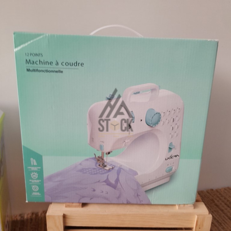 Machine a coudre - 4 pièces