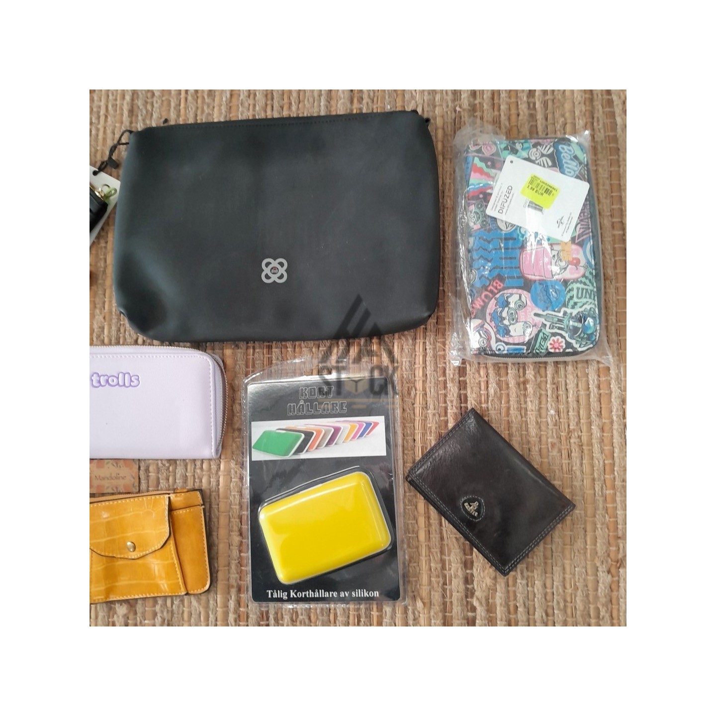 Portefeuilles, porte-monnaie, sacoche - 90 pièces