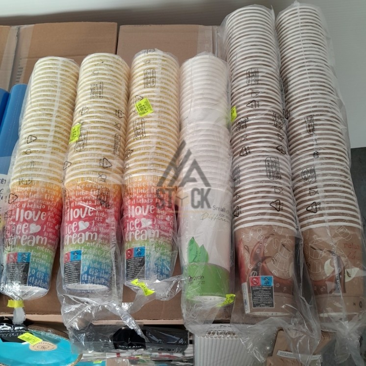 VAISSELLE JETABLE - 200 pièces