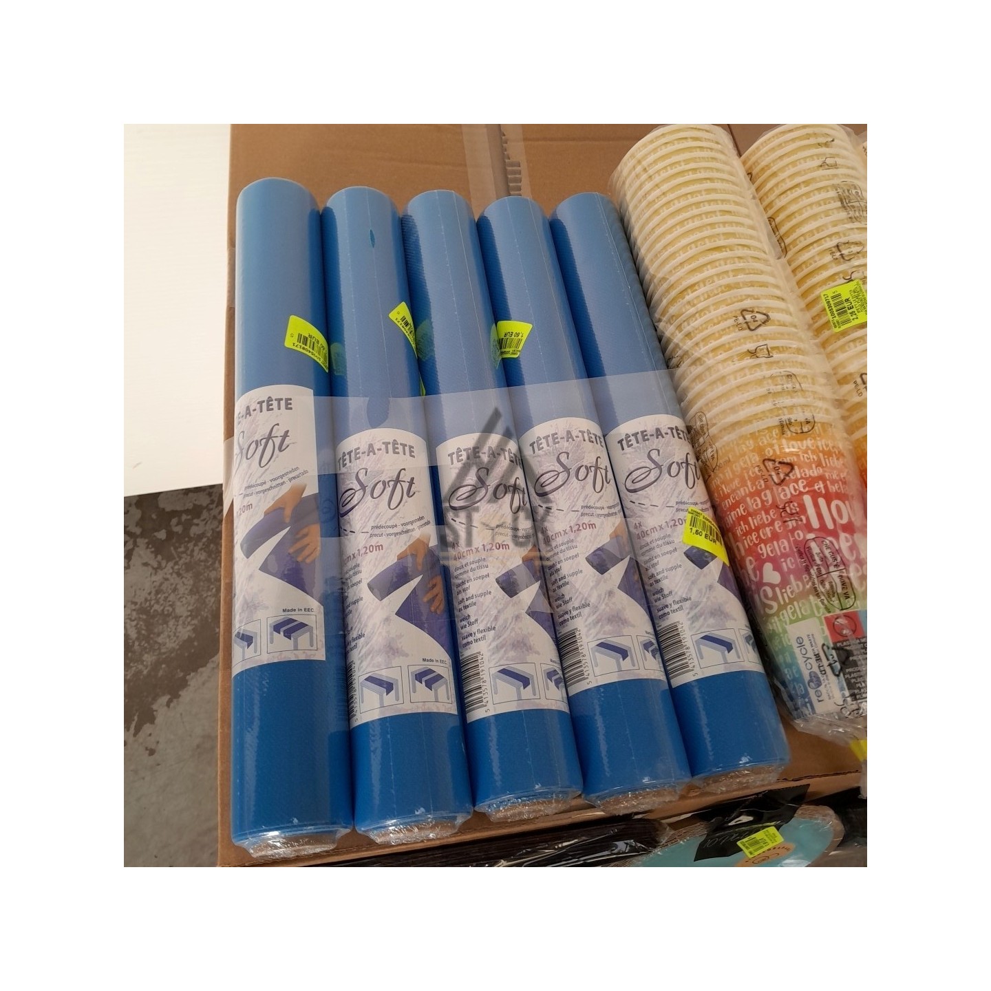 VAISSELLE JETABLE - 200 pièces