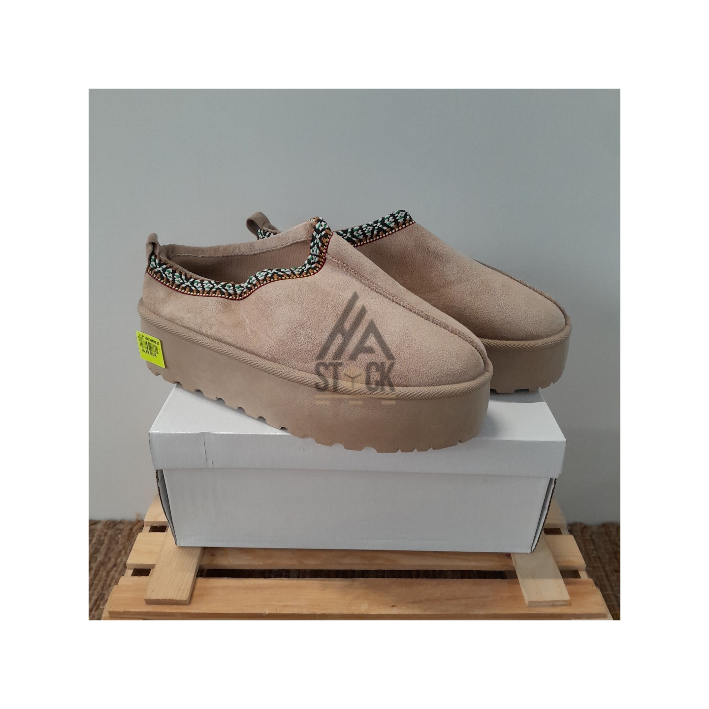 BOOTS en boite - 12 paires