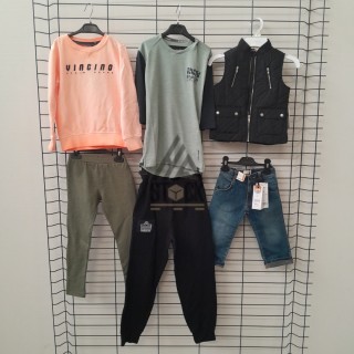 TEXTILE ENFANT de marque - 150 pièces