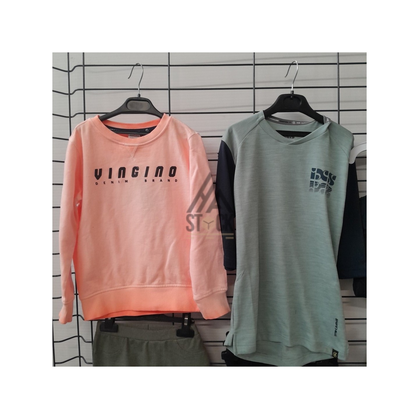 TEXTILE ENFANT de marque - 150 pièces