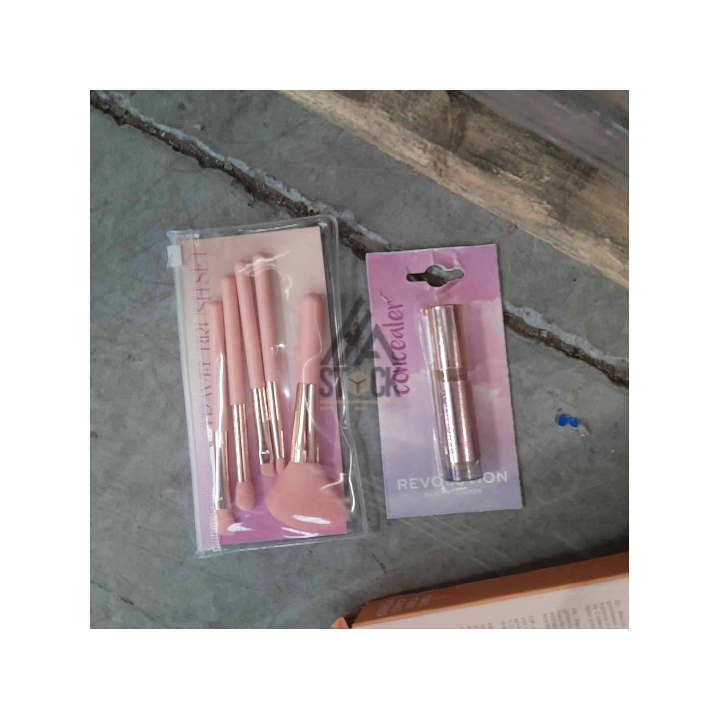 PALETTE A****N - A81