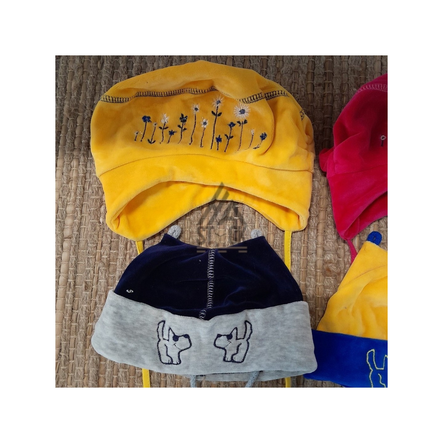 Bonnet enfant  -  70 pièces