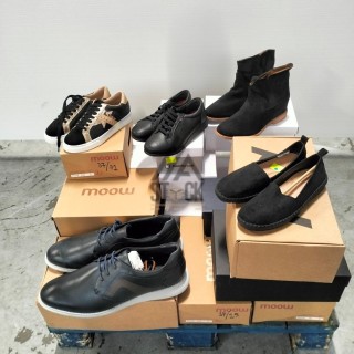 CHAUSSURE en boite  - 20 paires