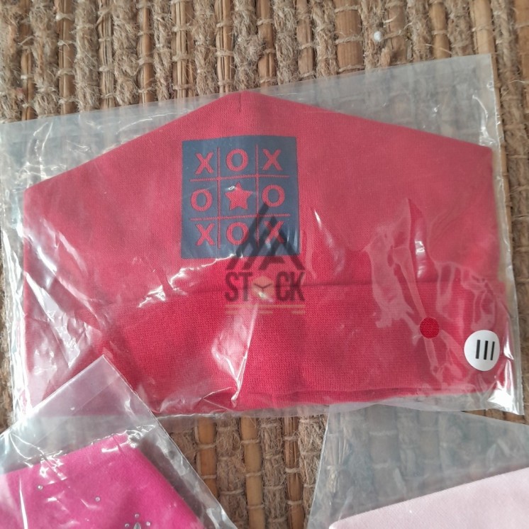 Bonnet  -  60 pièces