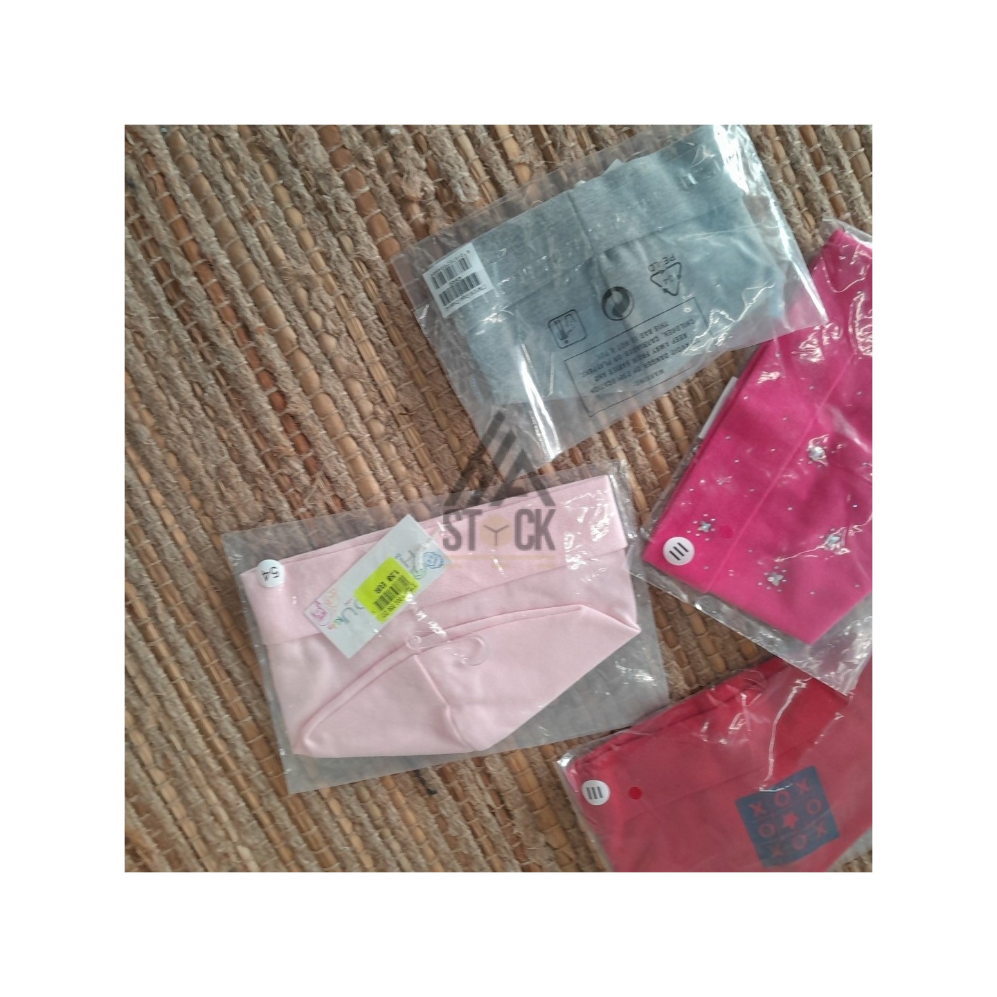 Bonnet  -  60 pièces