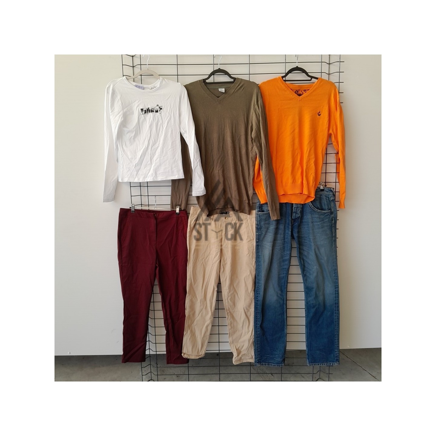 TEXTILE MARQUE  - 150 pièces