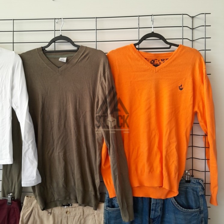 TEXTILE MARQUE  - 150 pièces