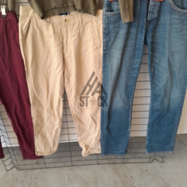 TEXTILE MARQUE  - 150 pièces