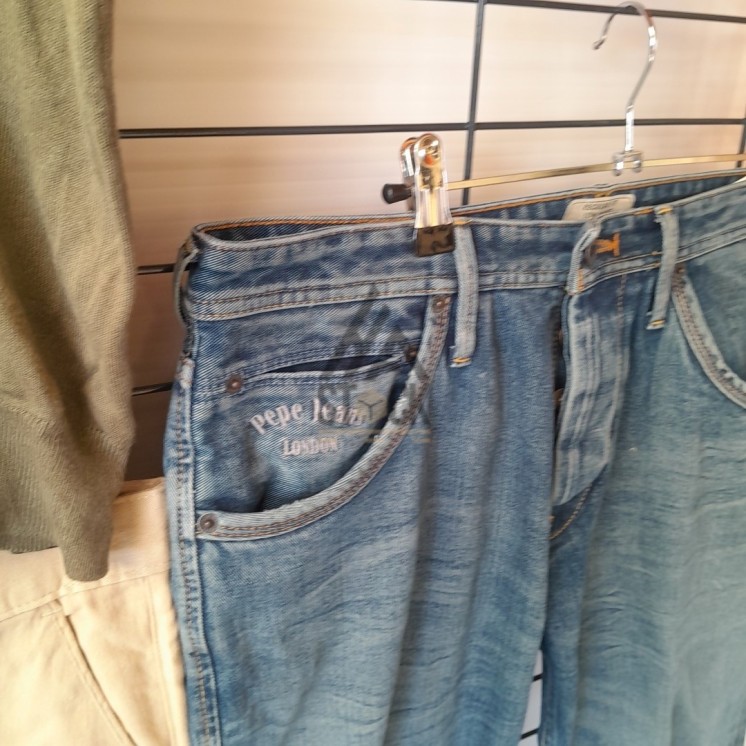 TEXTILE MARQUE  - 150 pièces