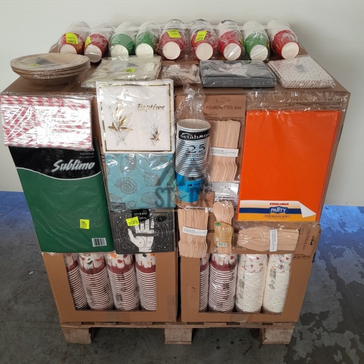 VAISSELLE JETABLE - 300 pièces