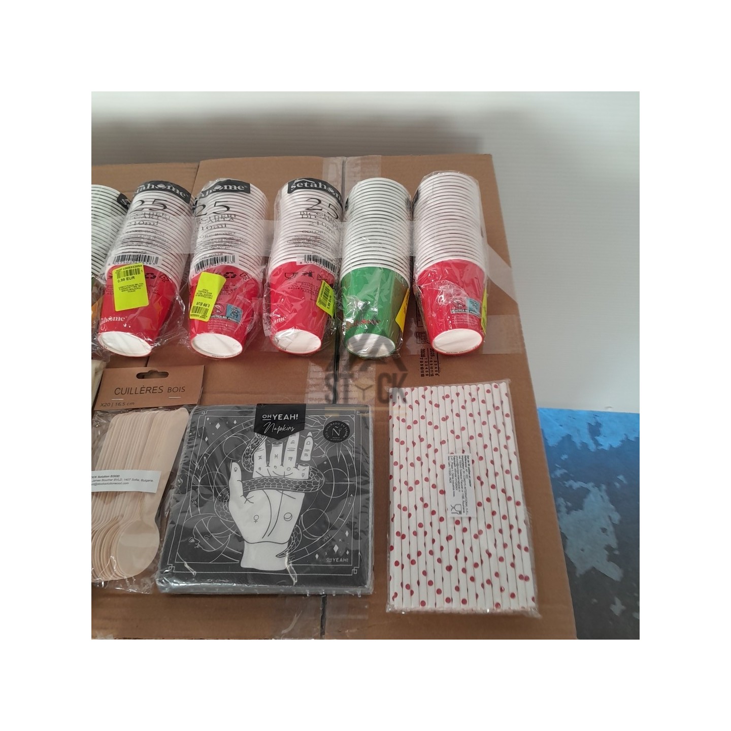 VAISSELLE JETABLE - 300 pièces