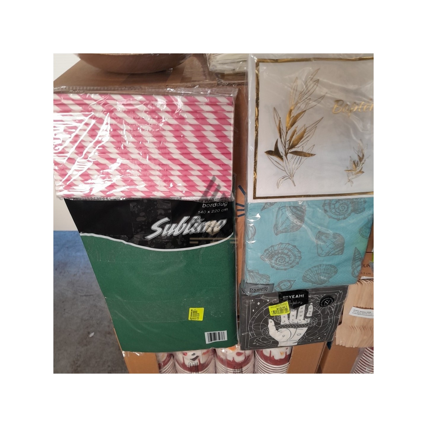 VAISSELLE JETABLE - 300 pièces