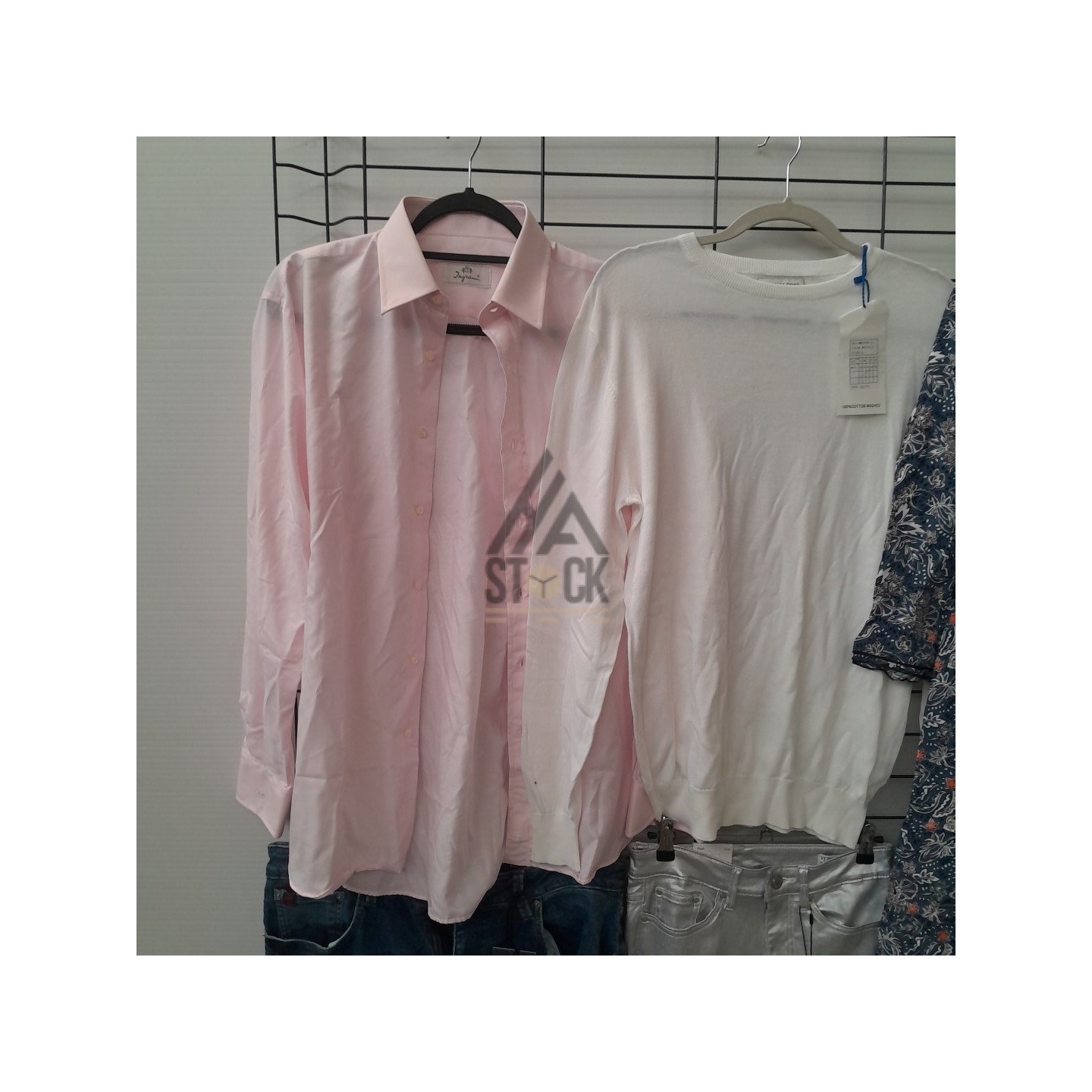 TEXTILE MARQUE  - 150 pièces