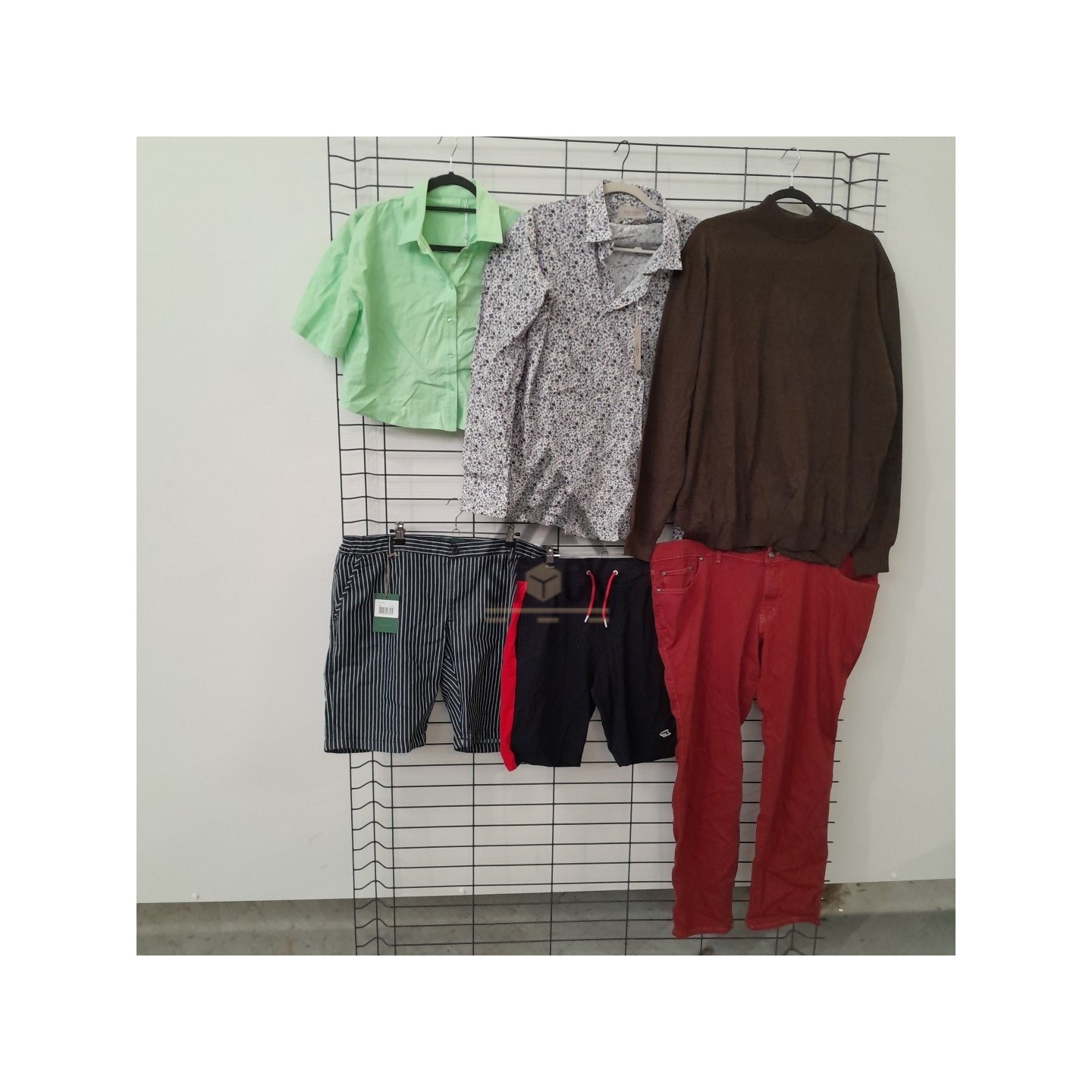 TEXTILE MARQUE  - 150 pièces