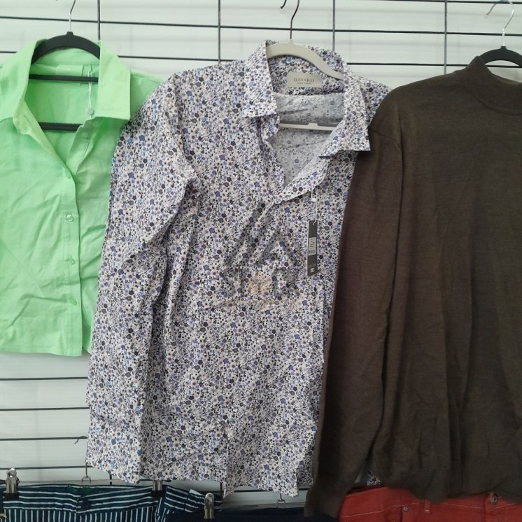 TEXTILE MARQUE  - 150 pièces