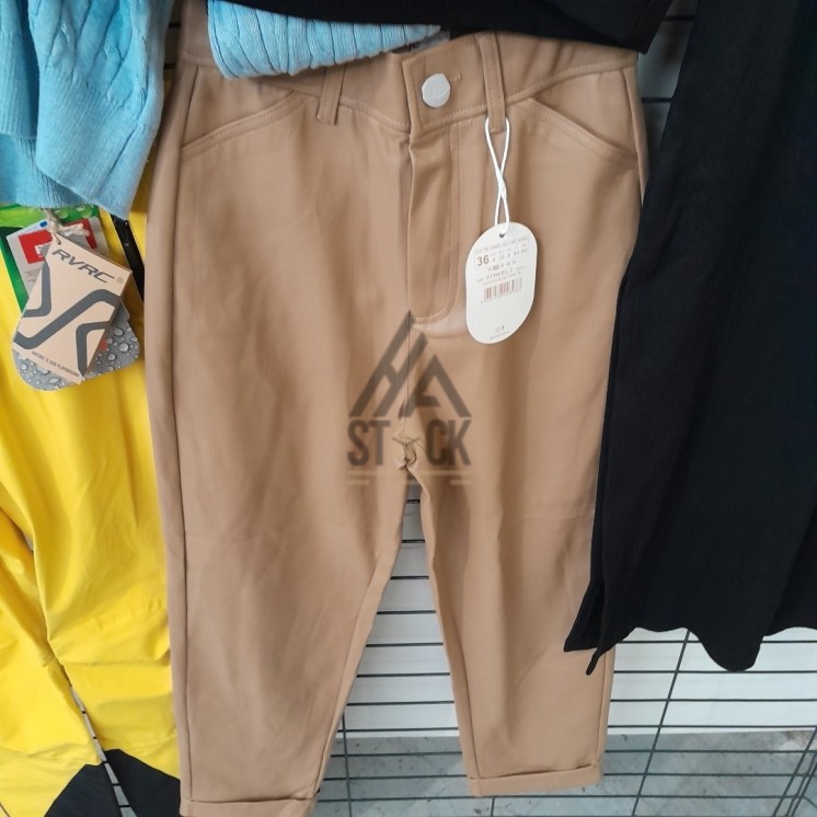 TEXTILE MARQUE  - 150 pièces