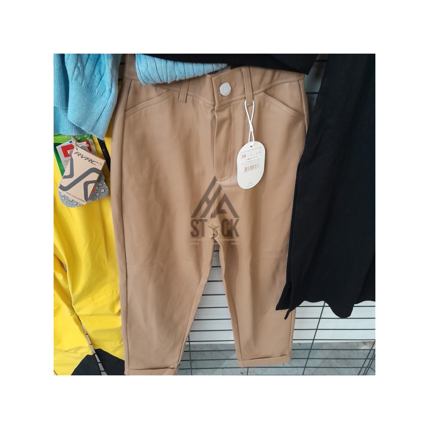 TEXTILE MARQUE  - 150 pièces