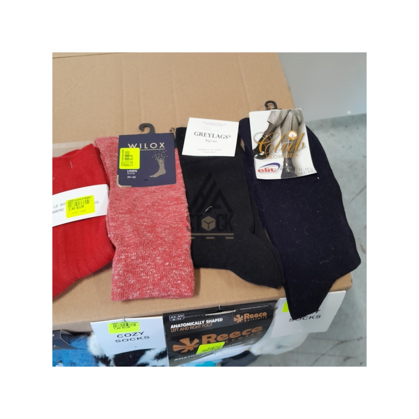 CHAUSSETTE - 300 paires