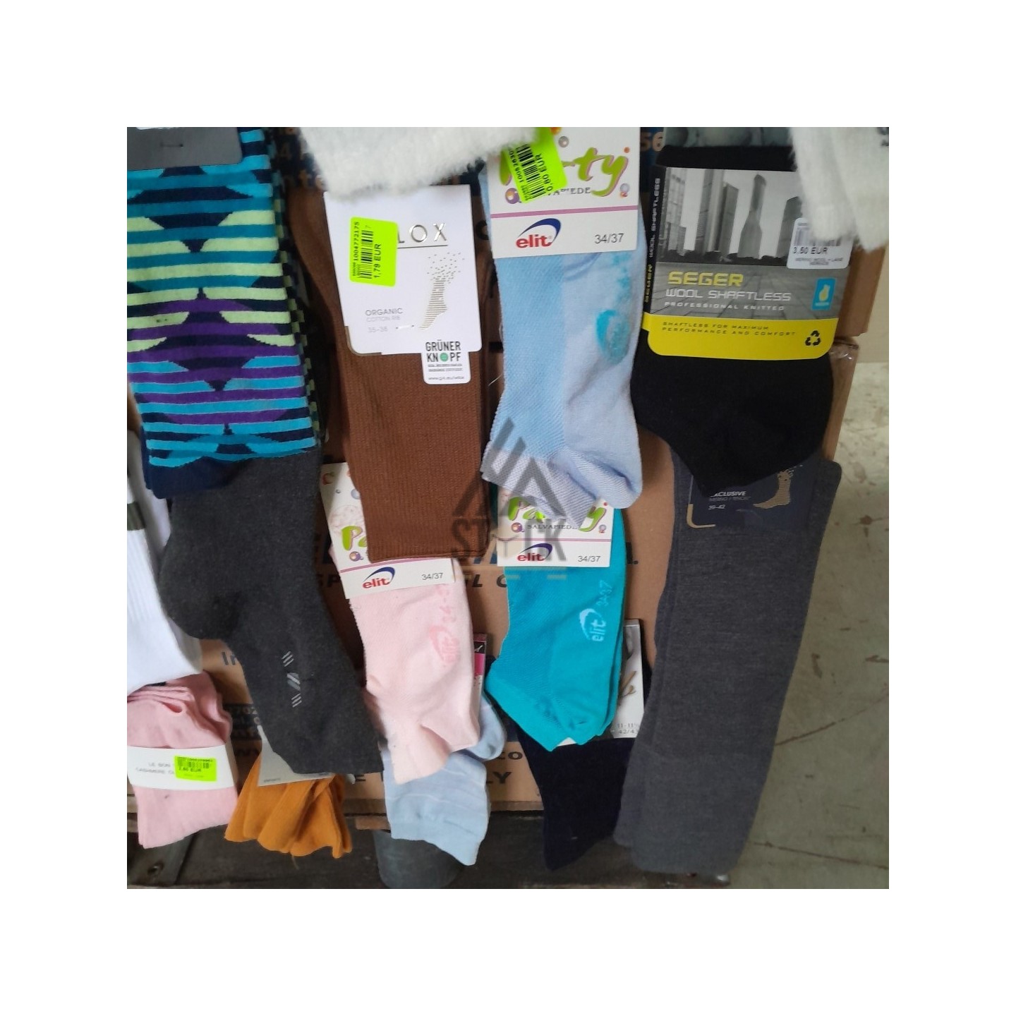 CHAUSSETTE - 300 paires