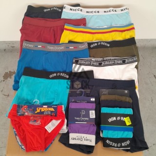 SOUS VETEMENTS HOMME - 150 pièces