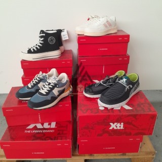 CHAUSSURE en boite - XTI  - 14 paires