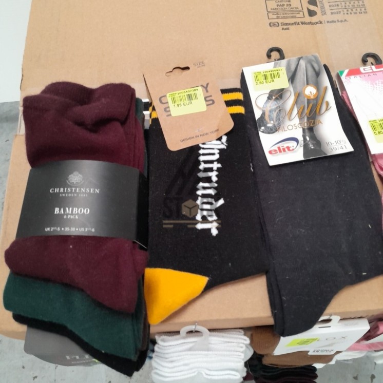 CHAUSSETTE - 300 paires