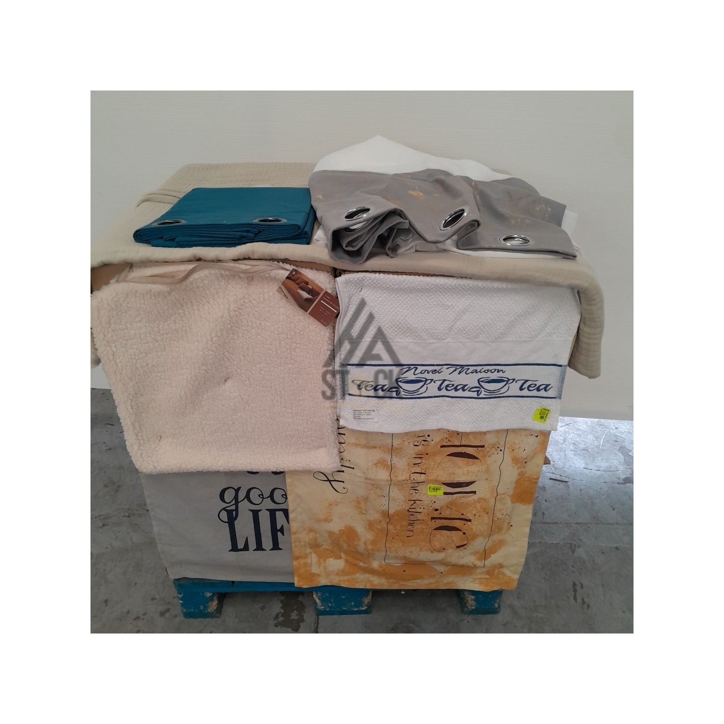 LINGE DE MAISON VRAC - 250 pièces