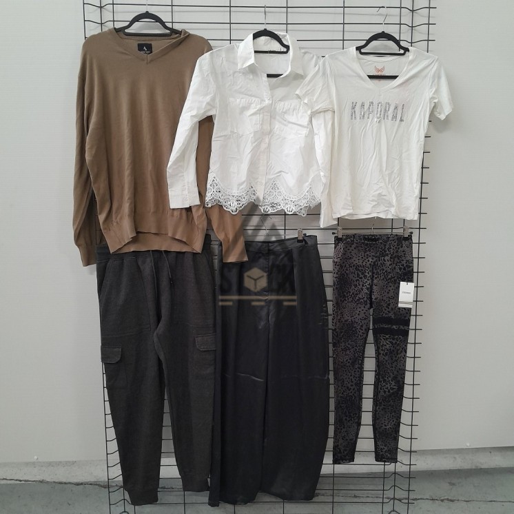 TEXTILE MARQUE  - 150 pièces