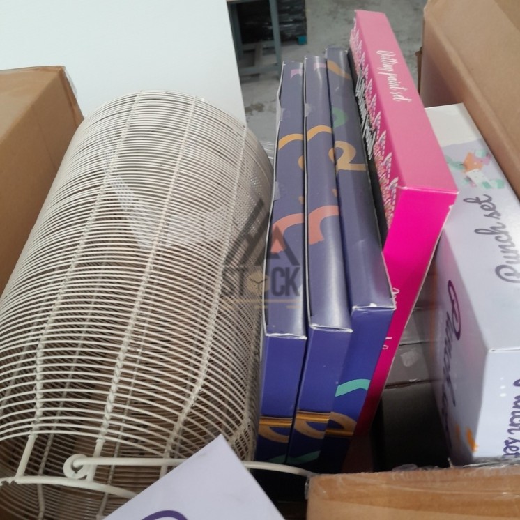 PALETTE A****N - A195