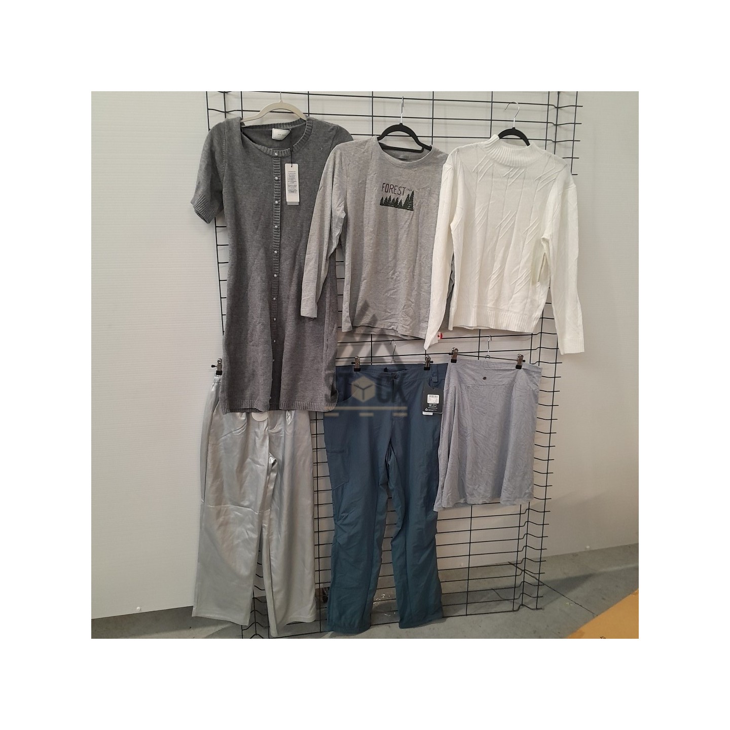 TEXTILE MARQUE  - 200 pièces