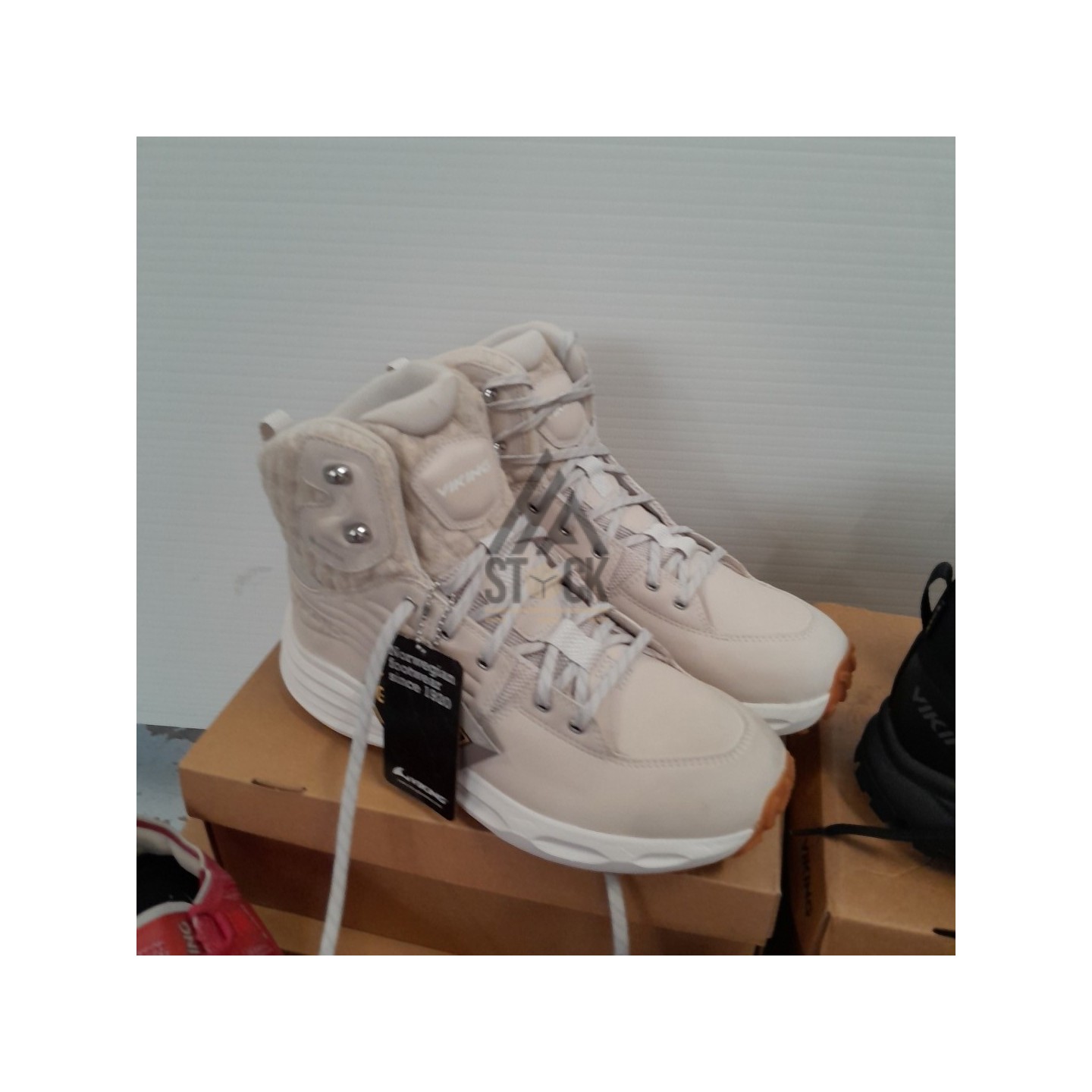 CHAUSSURE - VIKING - 10 paires